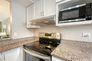 1646 Stickney Point Rd, Sarasota, FL 34231 - Photo 25