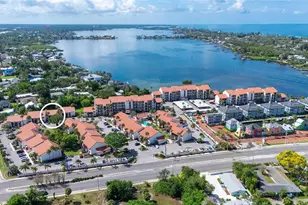 1646 Stickney Point Rd, Sarasota, FL 34231 - Photo 5