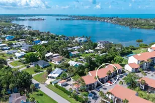 1646 Stickney Point Rd, Sarasota, FL 34231 - Photo 3