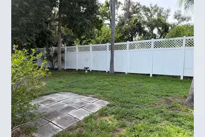 3411 Sea View Street, Sarasota, FL 34239 - Photo 3