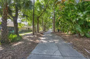 5273 Villa Majorca Ct, Sarasota, FL 34235 - Photo 19