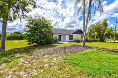 1420 Mackintosh Boulevard, Nokomis, FL 34275 - Photo 5