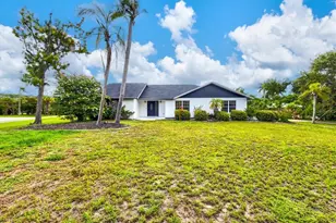 1420 MacKintosh Blvd, Nokomis, FL 34275 - Photo 3