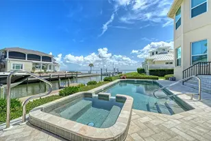 657 Halyard Ln, Longboat Key, FL 34228 - Photo 3