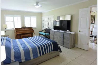 5231 Lake Village Drive #27, Sarasota, FL 34235 - Photo 7