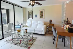 5231 Lake Village Dr, Sarasota, FL 34235 - Photo 5