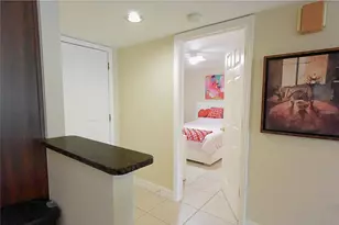 5231 Lake Village Dr, Sarasota, FL 34235 - Photo 3