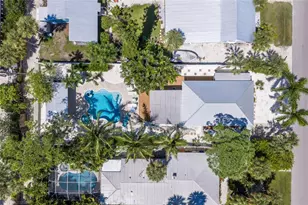 504 Spring Ave, Anna Maria, FL 34216 - Photo 43