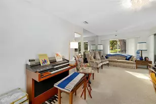 4586 Mohican Trail, Sarasota, FL 34233 - Photo 5
