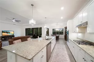 17528 Polo Trl, Lakewood Ranch, FL 34211 - Photo 5
