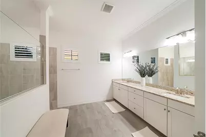 17528 Polo Trail, Lakewood Ranch, FL 34211 - Photo 9