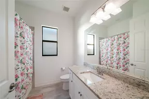 17528 Polo Trl, Lakewood Ranch, FL 34211 - Photo 15