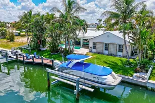 571 Ranger Ln, Longboat Key, FL 34228 - Photo 69
