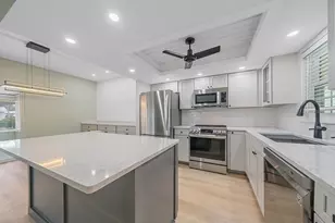 5865 Tidewood Ave, Sarasota, FL 34231 - Photo 5