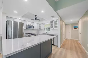 5865 Tidewood Ave, Sarasota, FL 34231 - Photo 5