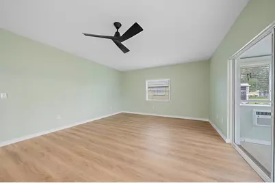 5865 Tidewood Avenue #8, Sarasota, FL 34231 - Photo 13