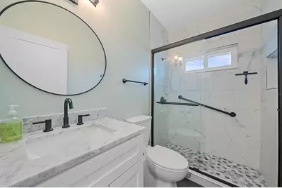 5865 Tidewood Avenue #8, Sarasota, FL 34231 - Photo 21