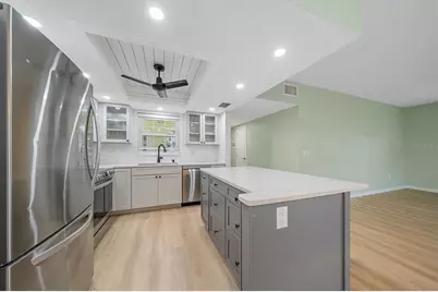 5865 Tidewood Avenue #8, Sarasota, FL 34231 - Photo 7