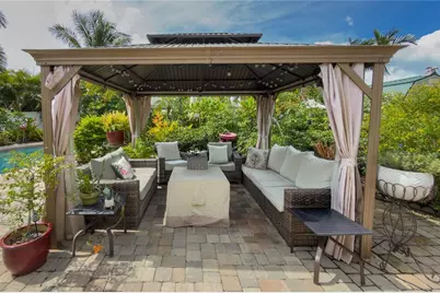 3326 Bougainvillea Street, Sarasota, FL 34239 - Photo 23
