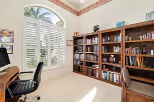 2528 Tom Morris Dr, Sarasota, FL 34240 - Photo 7