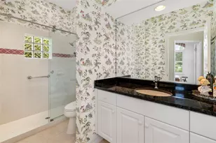 2528 Tom Morris Dr, Sarasota, FL 34240 - Photo 17