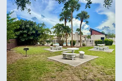 2612 Hidden Lake Drive N #D, Sarasota, FL 34237 - Photo 25