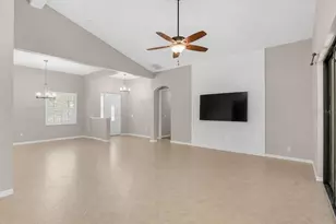 608 Dogwood Run, Bradenton, FL 34212 - Photo 9