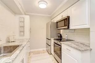 5683 Midnight Pass Rd, Sarasota, FL 34242 - Photo 7