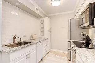 5683 Midnight Pass Rd, Sarasota, FL 34242 - Photo 9