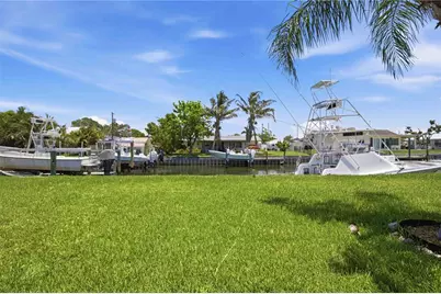 908 24th Avenue W, Palmetto, FL 34221 - Photo 31