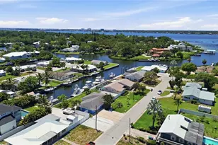 908 24th Ave W, Palmetto, FL 34221 - Photo 3