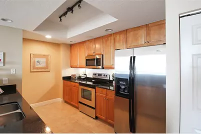 800 N Tamiami Trail #806, Sarasota, FL 34236 - Photo 5