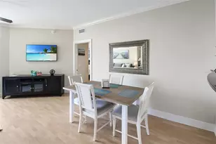 800 N Tamiami Trl, Sarasota, FL 34236 - Photo 9