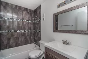 205 Pompano Dr SE, Saint Petersburg, FL 33705 - Photo 9