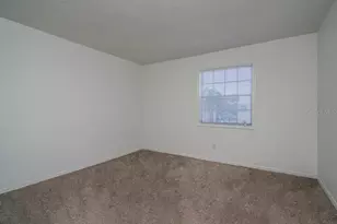 205 Pompano Dr SE, Saint Petersburg, FL 33705 - Photo 7