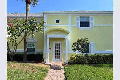 205 Pompano Drive SE #D, Saint Petersburg, FL 33705 - Photo 13