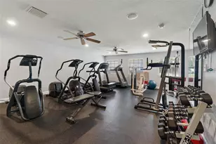 205 Pompano Dr SE, Saint Petersburg, FL 33705 - Photo 23