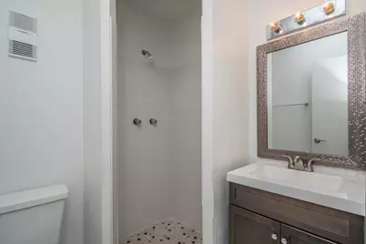 205 Pompano Drive SE #D, Saint Petersburg, FL 33705 - Photo 13