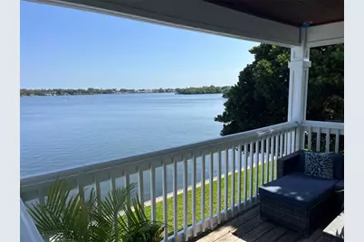 205 Pompano Drive SE #D, Saint Petersburg, FL 33705 - Photo 11