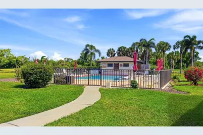 4535 Longwater Chase #18, Sarasota, FL 34235 - Photo 3