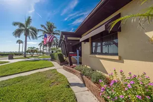 2410 Riverside Dr E, Bradenton, FL 34208 - Photo 55