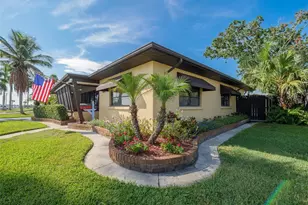 2410 Riverside Dr E, Bradenton, FL 34208 - Photo 55