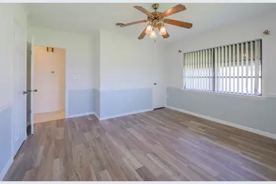 2410 Riverside Drive E, Bradenton, FL 34208 - Photo 27