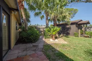2410 Riverside Dr E, Bradenton, FL 34208 - Photo 47