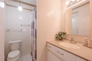 2410 Riverside Dr E, Bradenton, FL 34208 - Photo 33