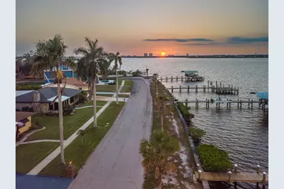 2410 Riverside Drive E, Bradenton, FL 34208 - Photo 69