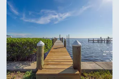 2410 Riverside Drive E, Bradenton, FL 34208 - Photo 7