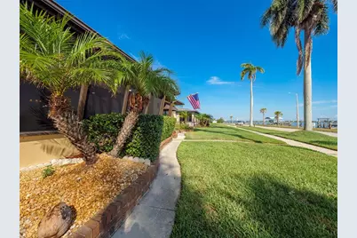2410 Riverside Drive E, Bradenton, FL 34208 - Photo 57