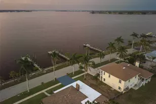 2410 Riverside Dr E, Bradenton, FL 34208 - Photo 71