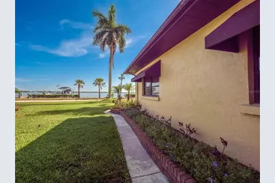 2410 Riverside Drive E, Bradenton, FL 34208 - Photo 53